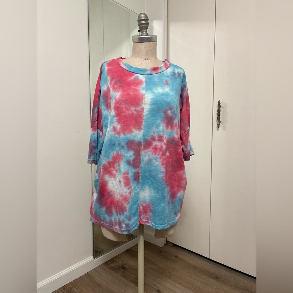 Hopely NWT Woman's Blue Pink Tie Dye Oversized Top Medium